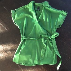 Short sleeve wrap and tie top